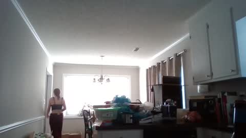 Snapshot of taylorslay chatting on 15, 12, 2025 taylorslay online show from 15, 12, 2025