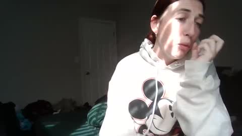 Snapshot of taylorslay chatting on 17, 12, 2025 taylorslay online show from 17, 12, 2025