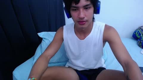 Tayron online show from 1, 2, 2025