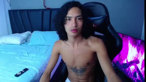 Tayron online show from 12, 4, 2026