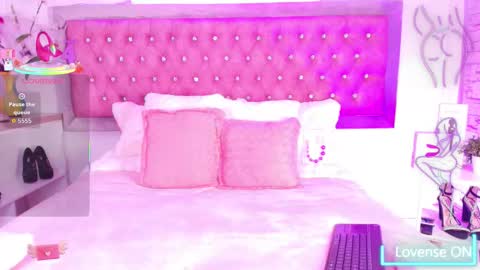 Snapshot of tayzon_foxxx chatting on 16, 9, 2025 Sofia online show from 16, 9, 2025