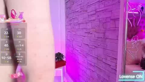 Snapshot of tayzon_foxxx chatting on 28, 10, 2025 Sofia online show from 28, 10, 2025