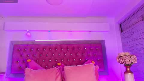 Sofia online show from 14, 12, 2025