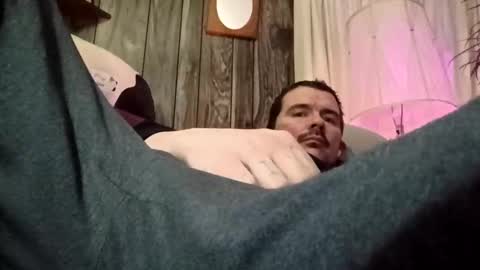 Snapshot of tbaxter95187 chatting on 2, 2, 2026 tbaxter95187 online show from 2, 2, 2026