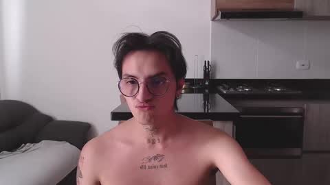 Snapshot of te0__0 chatting on 7, 3, 2025 Teo independent model online show from 7, 3, 2025