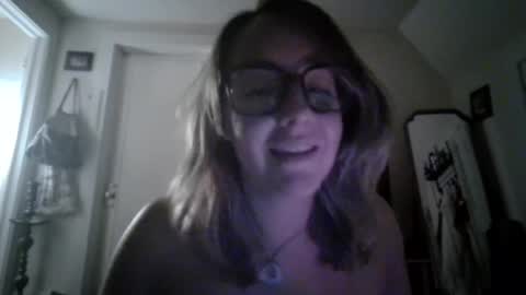 Snapshot of teacup2204 chatting on 1, 8, 2026 Sera online show from 1, 8, 2026