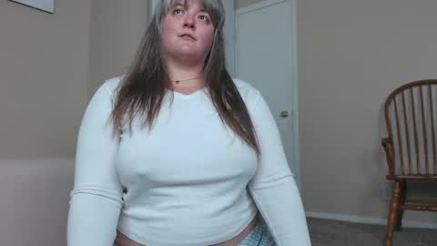 teases online show from 5, 2, 2025