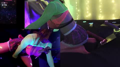 TeasyBitchyCross online show from 4, 1, 2025