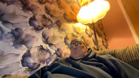 Mark online show from 11, 1, 2026