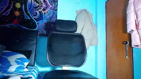 Charlee He online show from 10, 2, 2026