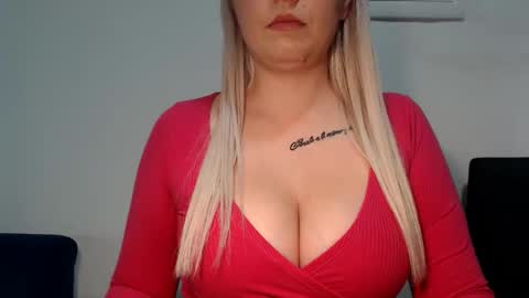 Teeyara  online show from 1, 10, 2025