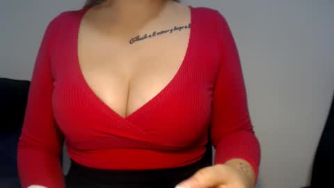 Teeyara  online show from 14, 10, 2025