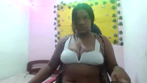 Snapshot of teffy_latina04 chatting on 20, 10, 2025 teffy latina04 online show from 20, 10, 2025