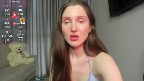 Snapshot of tender_babyyy chatting on 15, 6, 2026 Amina online show from 15, 6, 2026