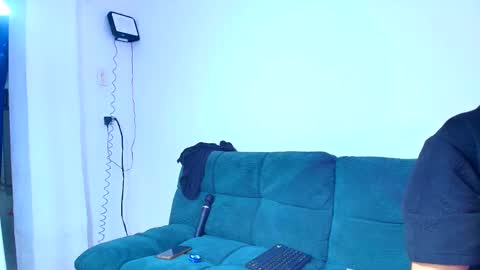 tender_dust online show from 22, 2, 2025