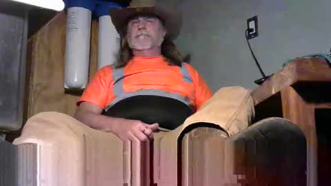 Snapshot of tennredneck chatting on 20, 11, 2025 Tennredneck online show from 20, 11, 2025