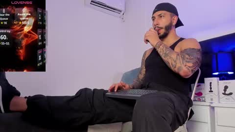 Teo Ferrer online show from 10, 2, 2025