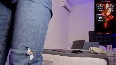 Teo Ferrer online show from 8, 3, 2025