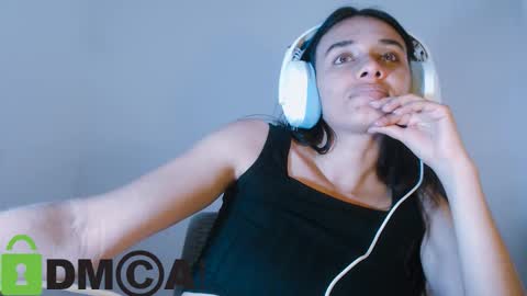 Lisa online show from 14, 11, 2025