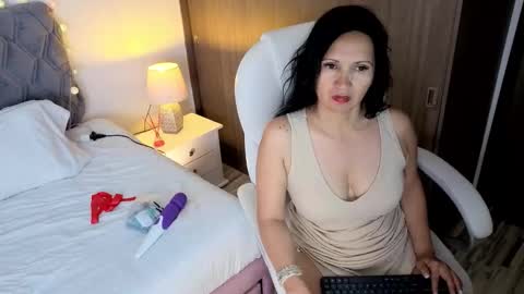 Snapshot of ternura_prohibida chatting on 8, 1, 2026 Emily online show from 8, 1, 2026