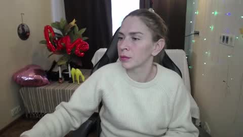 Snapshot of tessadaybreak chatting on 18, 2, 2025 tessadaybreak online show from 18, 2, 2025