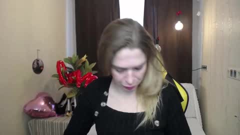 Snapshot of tessadaybreak chatting on 22, 2, 2025 tessadaybreak online show from 22, 2, 2025