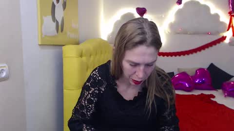 Snapshot of tessadaybreak chatting on 4, 3, 2025 tessadaybreak online show from 4, 3, 2025