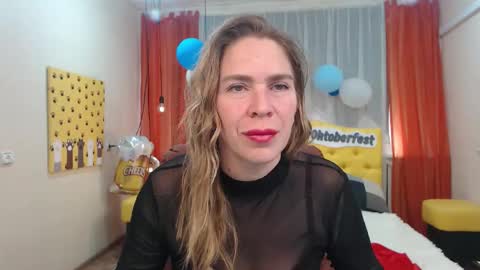 Snapshot of tessadaybreak chatting on 3, 10, 2025 tessadaybreak online show from 3, 10, 2025