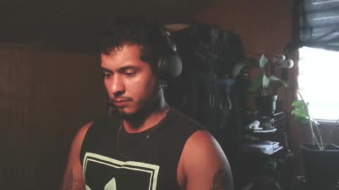 Milo online show from 15, 12, 2024