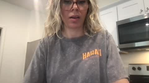 Daphne Summers online show from 28, 10, 2025