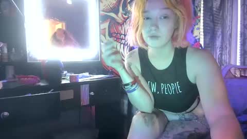 TEXASGIRLLLL online show from 18, 9, 2025