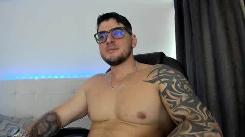 Snapshot of teylor_creed chatting on 15, 12, 2025 teylor creed online show from 15, 12, 2025