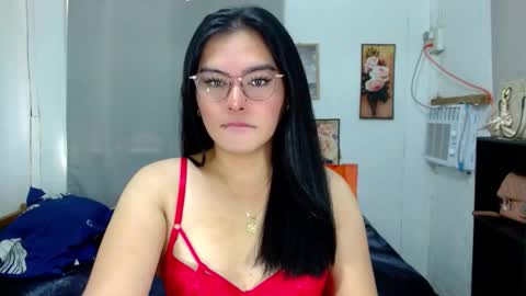 tgirlselena online show from 3, 12, 2025