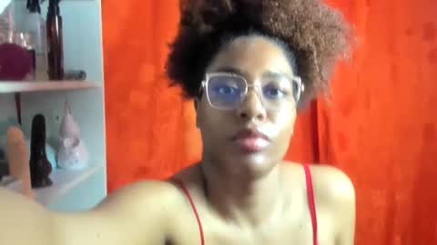 Snapshot of thaimy_ chatting on 20, 5, 2026 thaimy_ online show from 20, 5, 2026