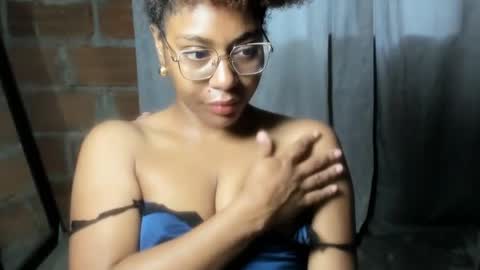 Snapshot of thaimy_ chatting on 18, 6, 2026 thaimy_ online show from 18, 6, 2026