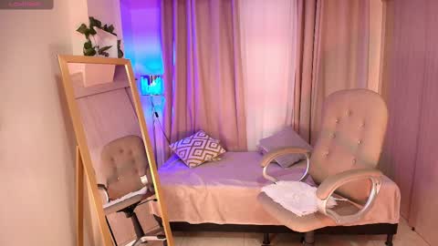 Snapshot of thais_dreams chatting on 25, 2, 2025 Thais online show from 25, 2, 2025