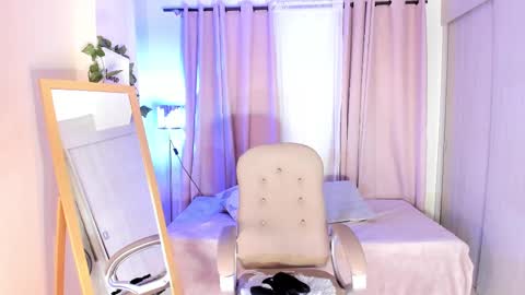 Snapshot of thais_dreams chatting on 4, 3, 2025 Thais online show from 4, 3, 2025