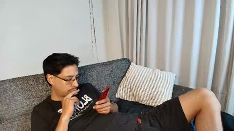 Snapshot of thaisadara24 chatting on 15, 5, 2026 T H A I S online show from 15, 5, 2026