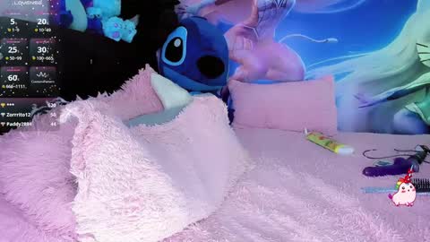 Snapshot of thalia_gil21 chatting on 10, 10, 2025 Thalia Girl online show from 10, 10, 2025