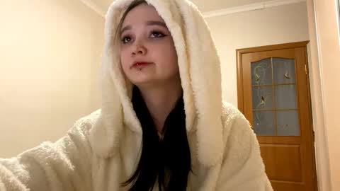 Snapshot of thaliakuchem chatting on 5, 2, 2026 Yumi online show from 5, 2, 2026