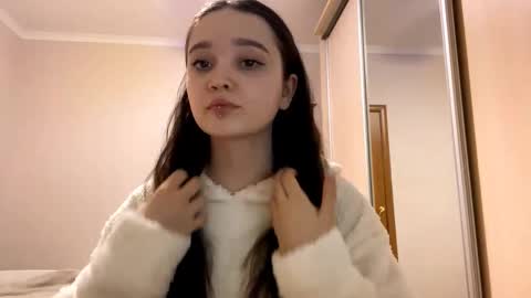 Snapshot of thaliakuchem chatting on 7, 2, 2026 Yumi online show from 7, 2, 2026