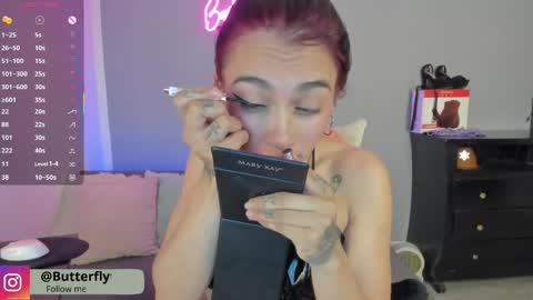 thamara_cooper_ online show from 14, 4, 2026