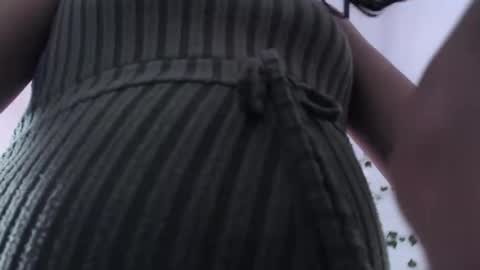   online show from 4, 10, 2025