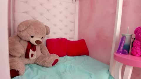 thanier_18 online show from 11, 2, 2026