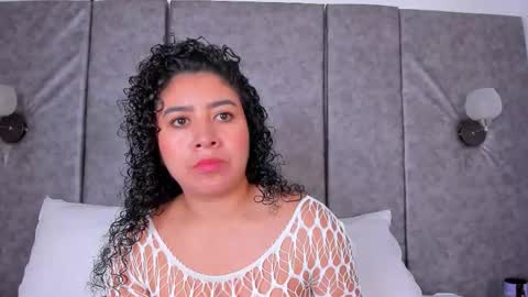Snapshot of thara_webstter chatting on 5, 2, 2026 thara webstter online show from 5, 2, 2026