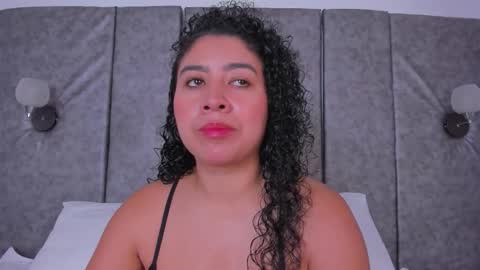 Snapshot of thara_webstter chatting on 21, 2, 2026 thara webstter online show from 21, 2, 2026