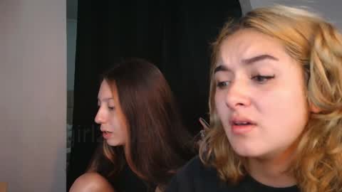   online show from 4, 11, 2025