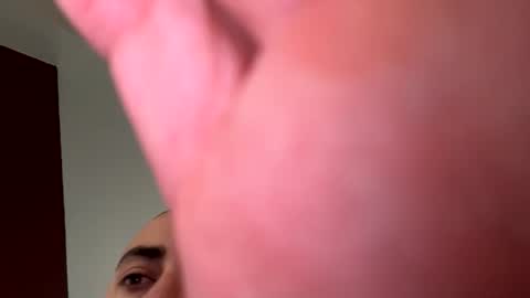 Snapshot of thatguy1585 chatting on 24, 11, 2025 Thatguy1585 online show from 24, 11, 2025