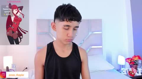 Thayler  online show from 30, 11, 2025