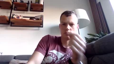 Dennis online show from 15, 4, 2026